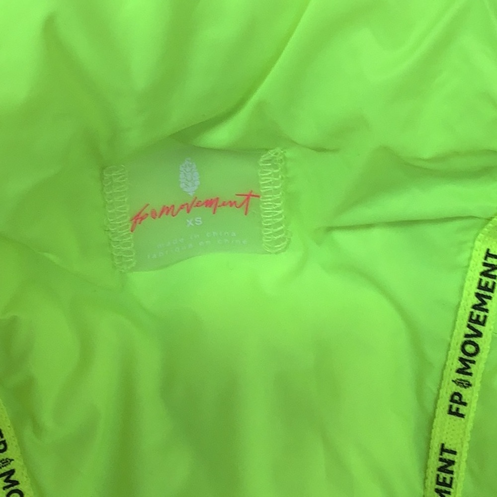 NWOT Run This Puffer Vest perfect for pickle-ball - Picture 6 of 10